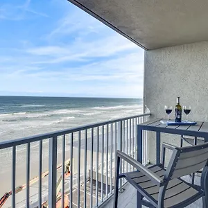 Daytona Retreat Access! Apartment